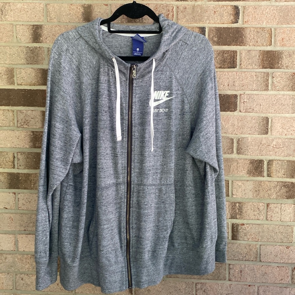 Nike lightweight jacket 2X Unisex.